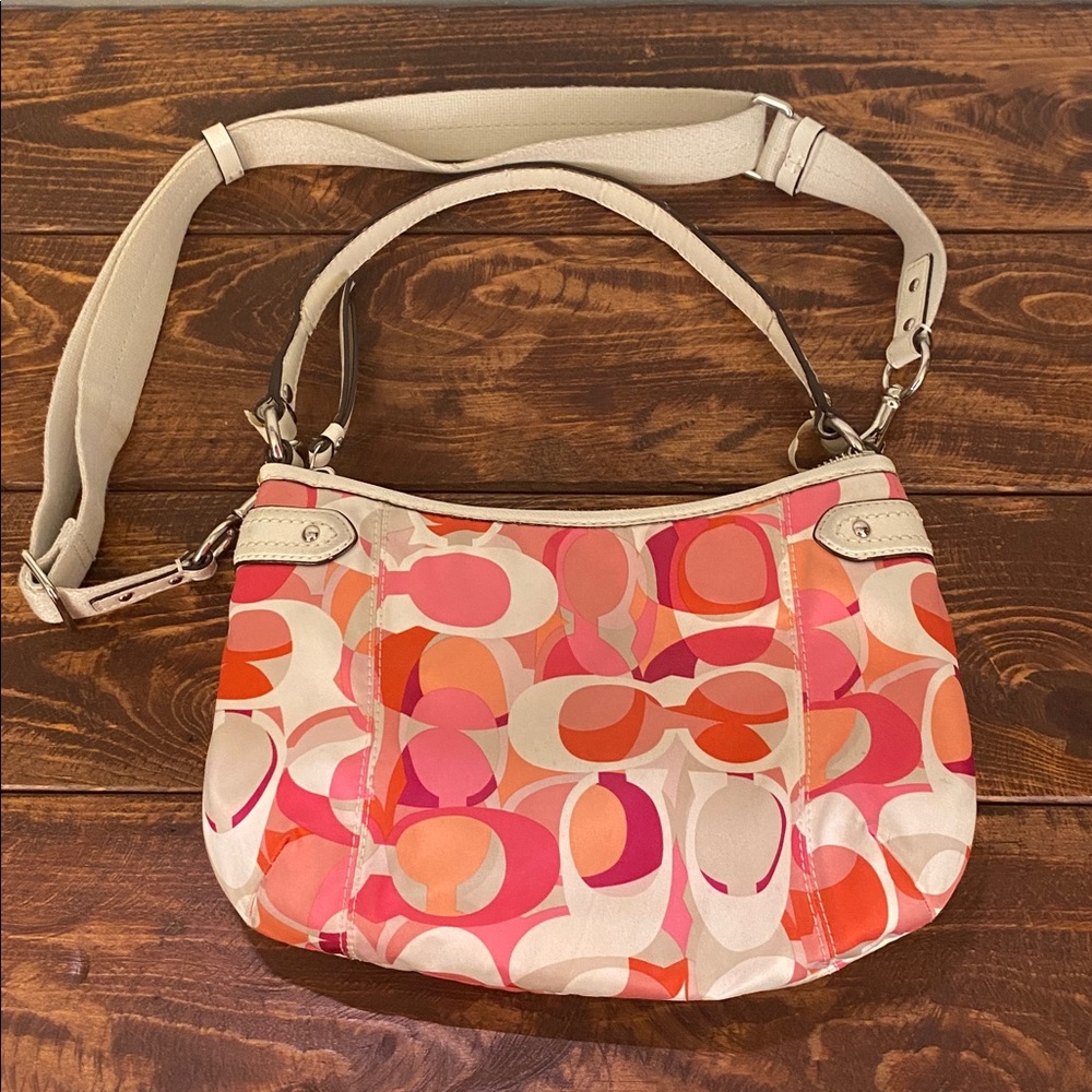 Coach Signature Pink Bag - Picture 10 of 16